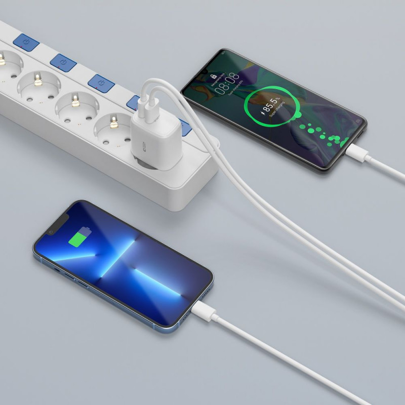 Tech-Protect C20W 2 portu sienas lādētājs, USB-C PD 20W un USB-A QC 3.0, balts