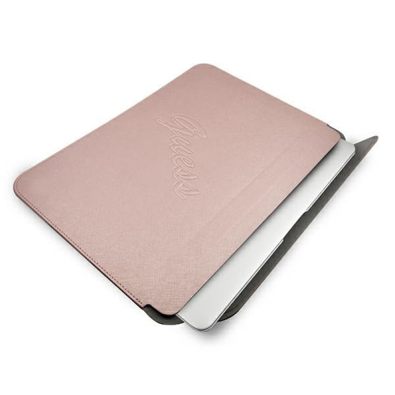 Guess GUCS13PUSASPI Saffiano Script futrālis 13" portatīvajam datoram, rozā