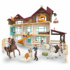 Schleich Horse Club rotaļu komplekts ar villu pie ezera un aploku 42785