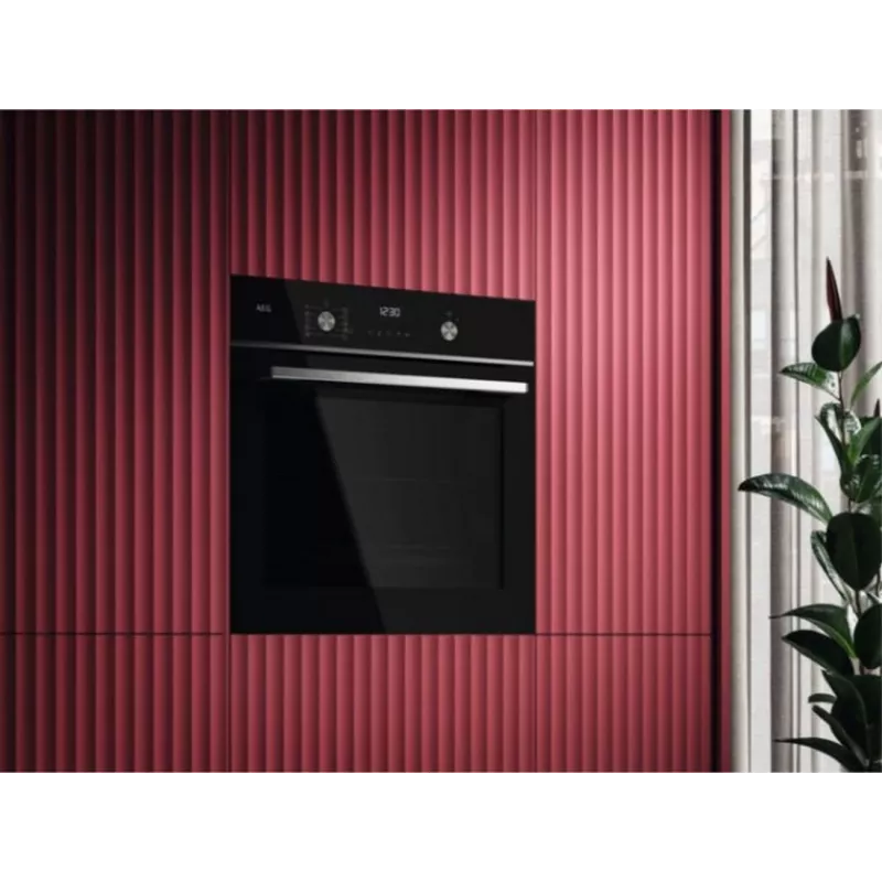 AEG cepeškrāsns ar riņķa sildelementu, iebūvējama, 71 l, melna