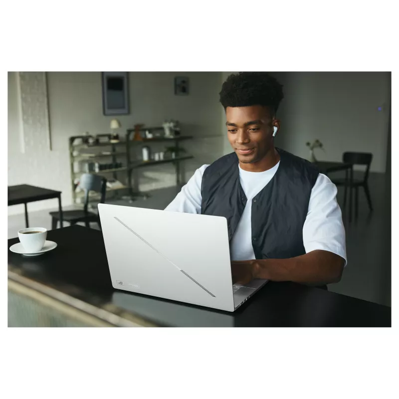 ASUS ROG Zephyrus G16 GU606AR-TB011W spēļu klēpjdators, 16 collu, Intel Core Ultra 9 386H, 32GB RAM, 1TB SSD, NVIDIA GeForce RTX 5070 Ti, Windows 11 Home