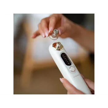 Beautifly Derma Glow PRO Microdermabrāzija un Melno Punktu Noņēmējs