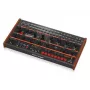 Behringer GRIND Hibrīds sintezators Pusmodulārs galda ar analogiem VCO, viļņu tabulām, diviem filtriem, sekvenceri un multi-FX
