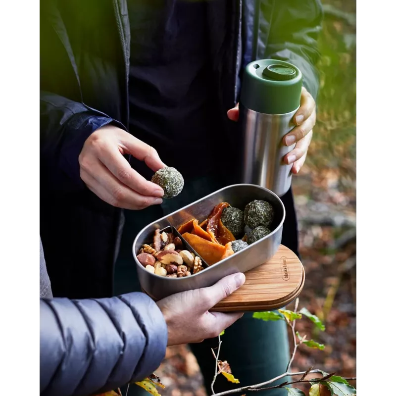 black+blum Oval Box 0.5 L pārtikas uzglabāšanas trauks ar bambusa vāku un nerūsējošā tērauda pamatni