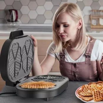 BLACK+DECKER BXFC3200E 1400 W Beļģu vafeļu pannas – nepiedegošas, regulējams termostats, nerūsējošais tērauds
