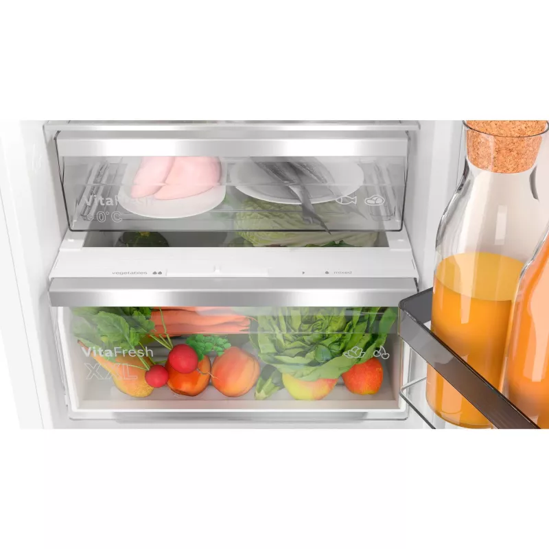 BOSCH KIN86ADD0 Iebūvējams ledusskapis-saldētājs ar VitaFresh un NoFrost, 260 L, Energoklase D, Balts