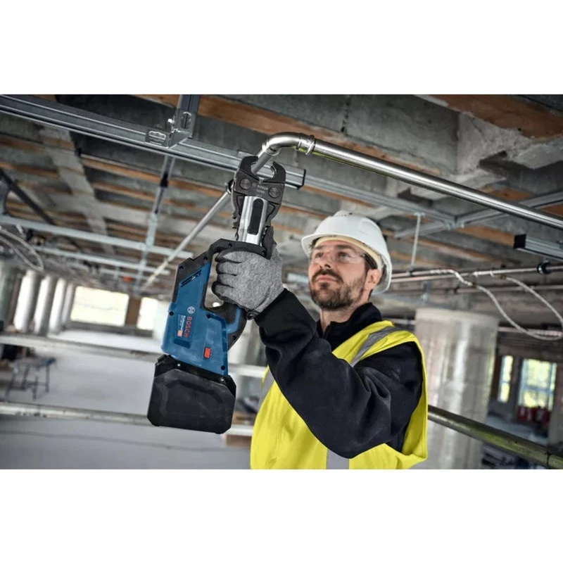 Bosch Professional GPT 18V-19 bezvadu presēšanas instruments 18V Solo komplekts SV (3 Compact SV spīles, L-BOXX, bez akumulatora/lādētāja)