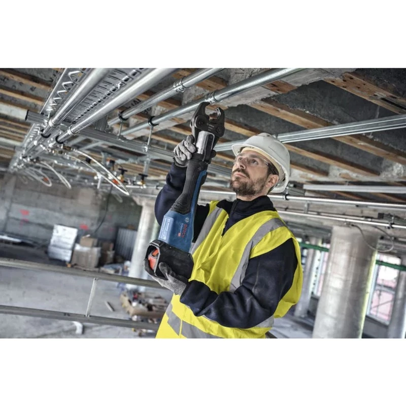 Bosch Professional GPT 18V-32 bezvadu presēšanas instruments (bez akumulatora, 3 standarta SV spīles, L-BOXX)