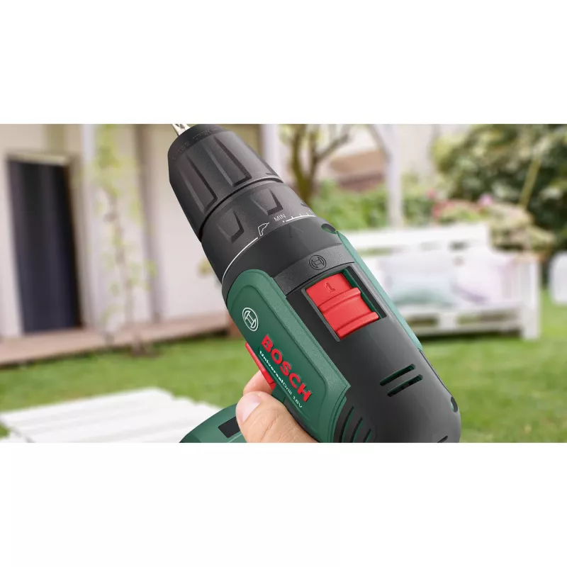 BOSCH UniversalImpact 18V bezvadu triecienurbis (zaļš/melns, 2x1,5Ah Li-Ion, 241 daļu komplekts)