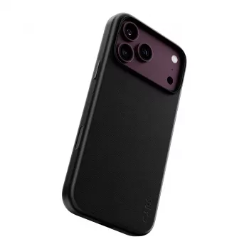 CARE by PanzerGlass Solo vegānas ādas apvalks ar MagSafe iPhone 17 Pro Max - melns