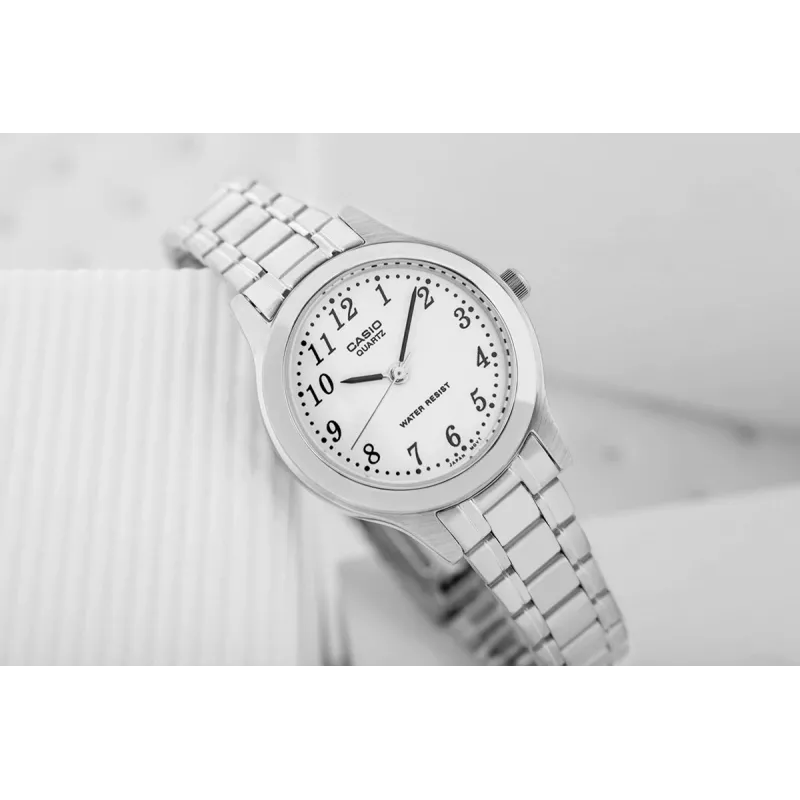 CASIO Sieviešu analogais kvarca pulkstenis LTP-1128A-7B 33mm Sudraba ciparnīca Nerūsējošais tērauds