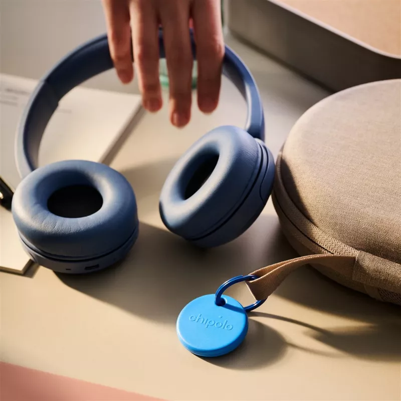 Chipolo POP – Bluetooth izsekotājs ar nomaināmu bateriju iOS un Android ierīcēm, 4 komplekts - melns, balts, sarkans, zils