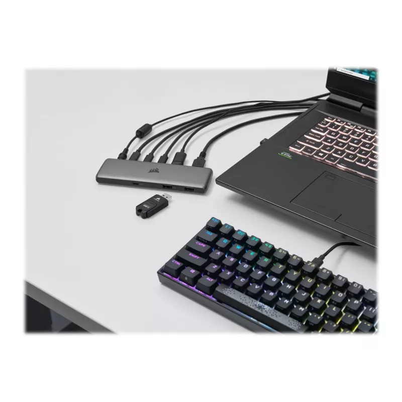 Corsair USB100 7 portu USB-C centrmezgls ar 4 USB 3.0 Type-A un 3 USB-C portiem, 5Gbps, alumīnija, melns