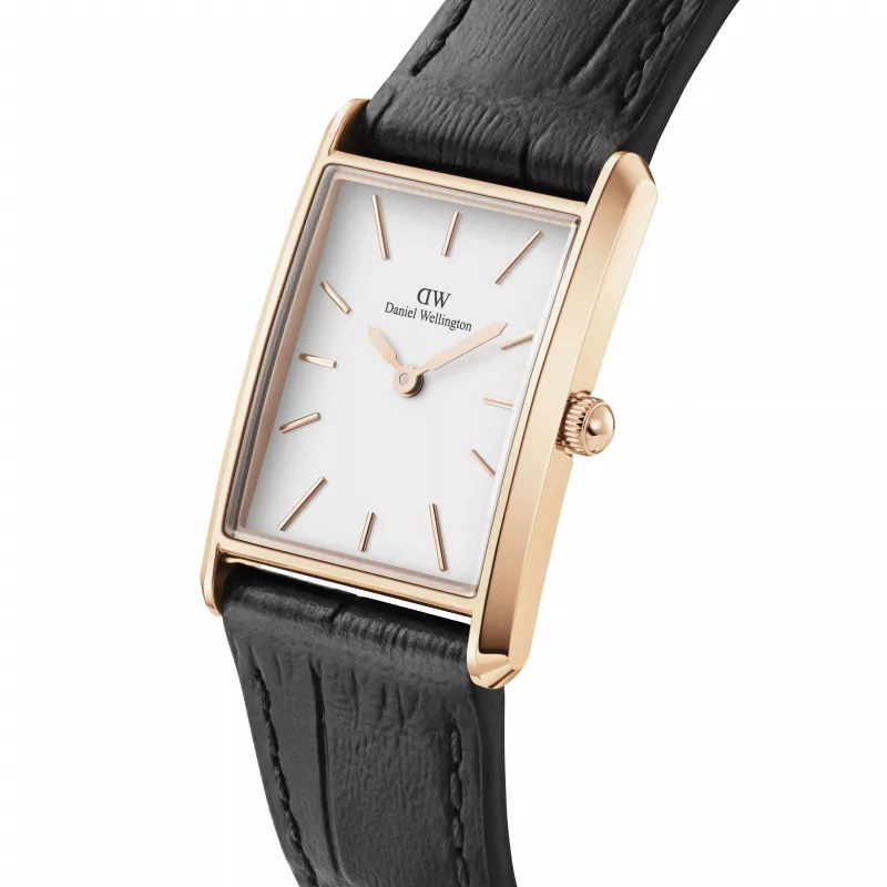 DANIEL WELLINGTON Quadro Sieviešu Pulkstenis 32mm Roze Zelts Nerūsējošais Tērauds Bēšbalts Ciparnīca Melna Ādas Siksniņa DW00100693