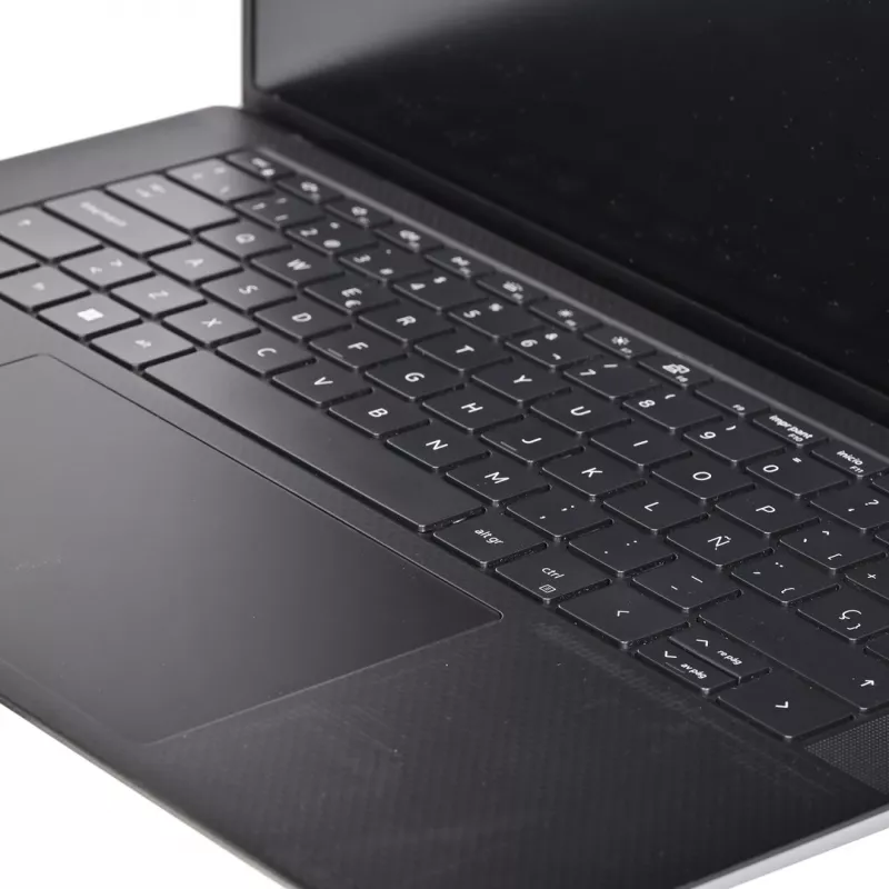 DELL Precision 5560 i7-11850H 32GB 512GB SSD 15,6 collu FHD NVIDIA T1200 US QWERTY Win11 Pro Lietots