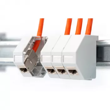 DIGITUS DIN sliedes adapteris 1x Keystone modulim, IP20