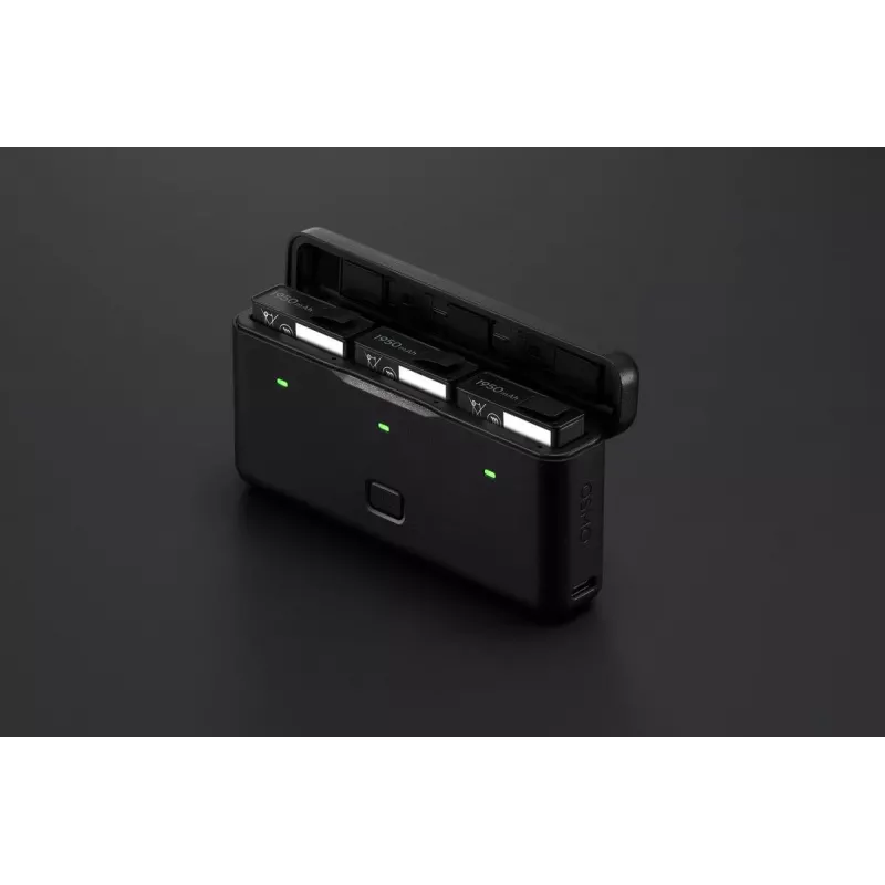 DJI Osmo Mobile 7P 3 asu viedtālruņa žiroskopiskais stabilizators, salokāms, Bluetooth 5.1, 2600mAh, melns