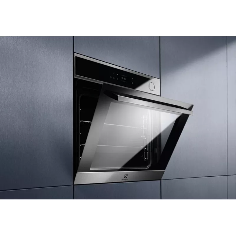 Electrolux EOC8P39WX Iebūvējamā viena cepeškrāsns ar pirolītisko pašattīrīšanos, 71L, A+ enerģija, nerūsējošais tērauds