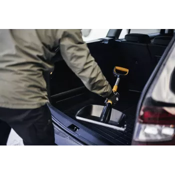 Fiskars X-series teleskopiskā auto sniega lāpsta (melna/oranža)