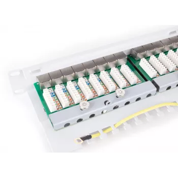 GETFORT PGF-6FTP24-B6-G komutācijas panelis FTP CAT.6 24 portu pelēks 1U statņa montāža