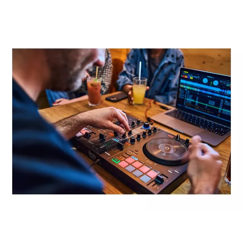 Hercules DJ Essentials Kit ar DJControl Inpulse 200, DJMonitor 32 skaļruņiem un HDP DJ45 austiņām