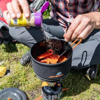 Jetboil 1.5L Keramikas Gatavošanas Katls - Kempinga Katls ar FluxRing, Cieti Anodēts Alumīnijs, Nepiedegošs, Salokāmi Rokturi