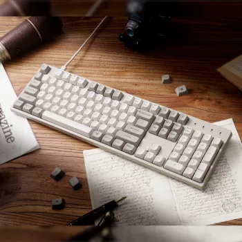 Keychron C2 Pro 100% 8K Super Red Switch Hot-Swap RGB vadu pielāgojama mehāniskā tastatūra