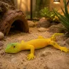 LEAN TOYS Golden Gecko Gumijas Figūriņa Stiepjama Reālistisks Rāpulis 15,5 cm