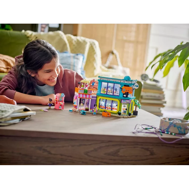 LEGO Friends 42674 Komiksu un spēļu veikala būvēšanas komplekts