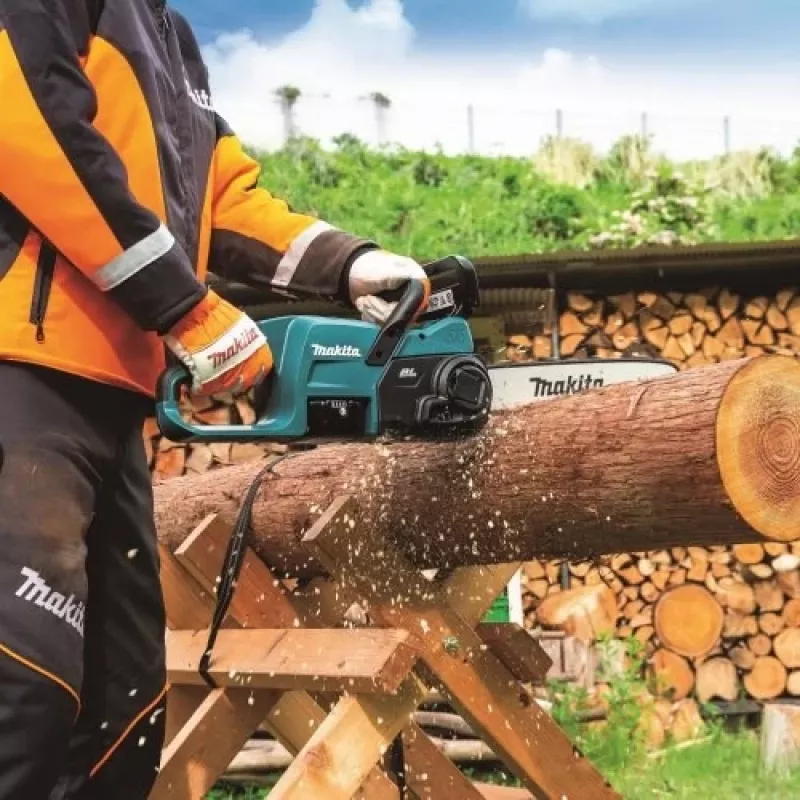 Makita DUC307ZX3 Bezvadu ķēdes zāģis 18V LXT litija-jonu, 30 cm vadotne, tikai korpuss, melns/zils