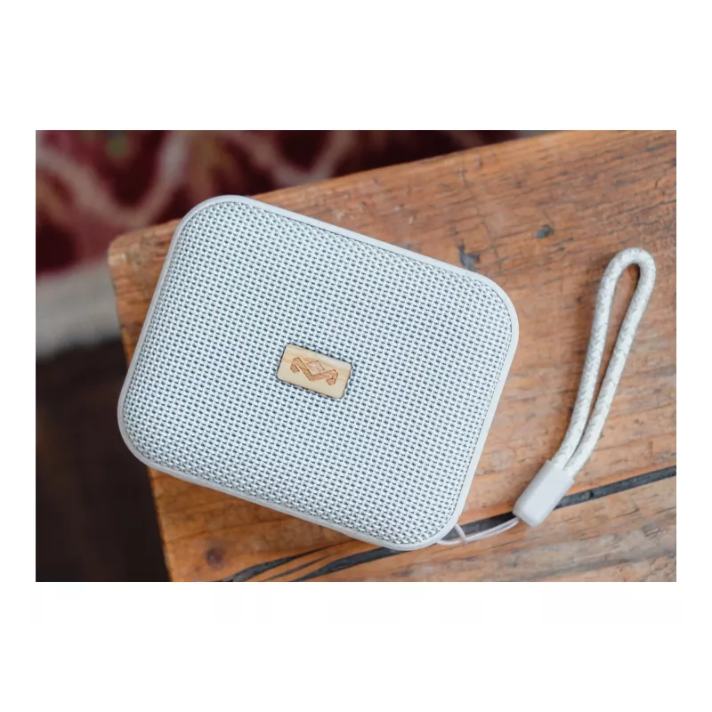 MARLEY Jammin pārnēsājamais bezvadu Bluetooth skaļrunis - Signature melns, IP67 ūdensizturīgs, 360° skaņa, 12H akumulators