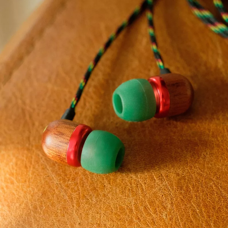Marley Smile Jamaica In-Ear vadu austiņas ar mikrofonu un USB-C, 9mm draiveri – Rasta (EM-JE042-RA)