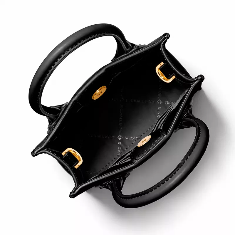 Michael Kors Jet Set Travel Crossbody Bag, Melna, Signature Pārklāts Audekls ar Ādas Apdari, Zelta Krāsas Aparatūra, 15cm x 17cm x 6cm