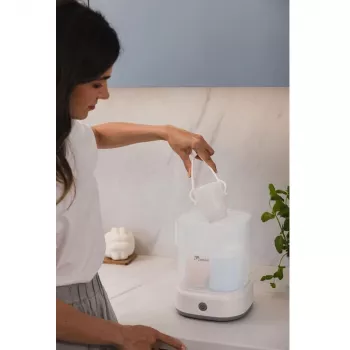 Momini Bottle Steriliser QuickSteam - Elektriskais tvaika sterilizators 6 pudeļu barošanai, 8 minūšu cikls, automātiska izslēgšanās, bez BPA