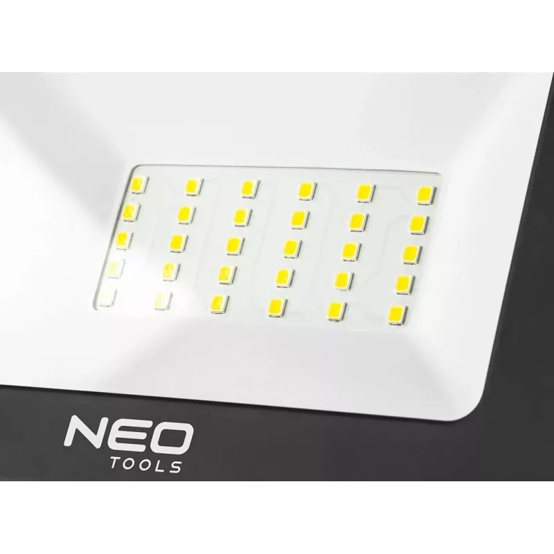 NEO TOOLS 99-063 20W COB LED uzlādējams prožektors 1800lm IP65 ar power banku