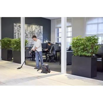 Nilfisk Office sausais putekļsūcējs ar kabeļa uztīšanu, no pārstrādātas plastmasas, 10L, 800W, HEPA H13, 62dB