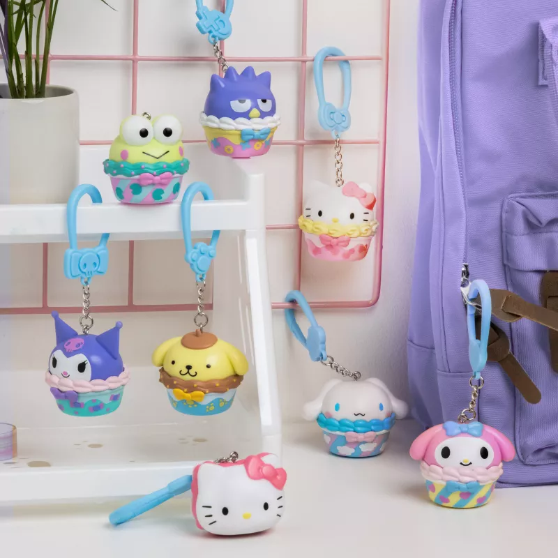 Paladone Hello Kitty Sweet Treats Mini Mugursoma - Daudzkrāsaina