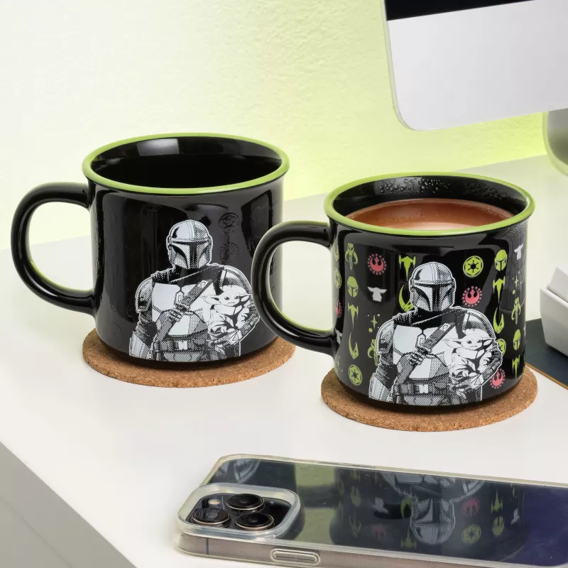 Paladone Mandalorian un Grogu siltummainīga krūze