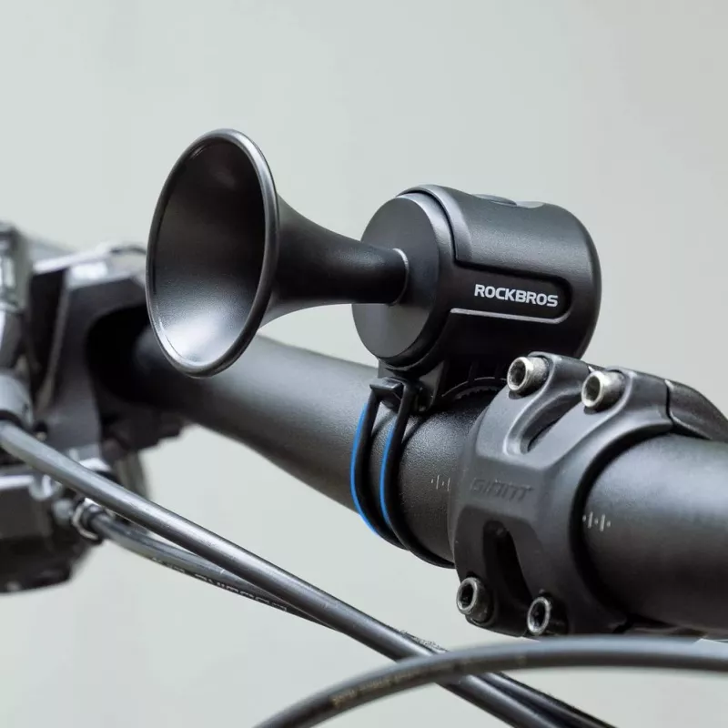 ROCKBROS elektroniskais velosipēda zvans - melns, 110-120 dB, 4 toņi, uzlādējams, IPX4