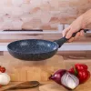 Russell Hobbs RH008401EU7 Nightfall Stone Cepamā panna 20 cm
