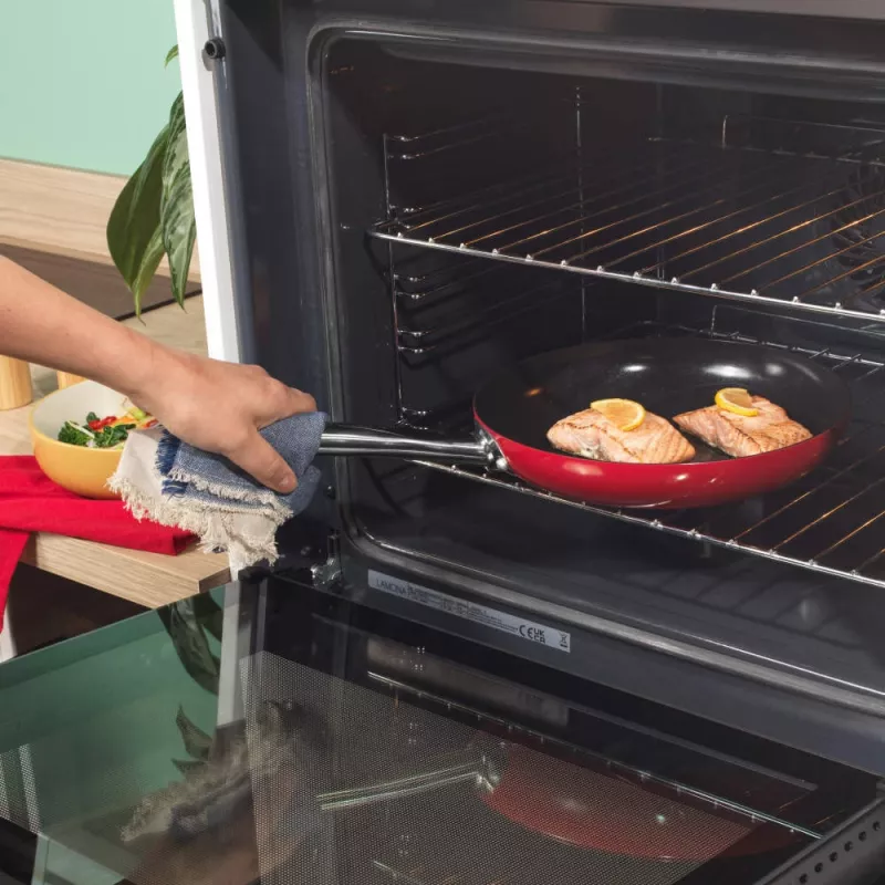 Russell Hobbs RH03804 Riviera 24cm Cepamā panna - Kalts alumīnijs, keramikas pastiprināts nepiedegošais pārklājums, saderīga ar indukciju