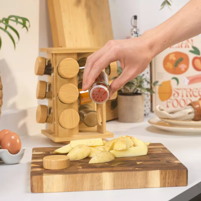 Salter BW14238 Bamboo Rotating Spice Rack ar 16 stikla burciņām