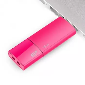 Silicon Power SP016GBUF2U05V1H 16GB USB 2.0 zibatmiņa, ievelkams USB-A, tumši zils