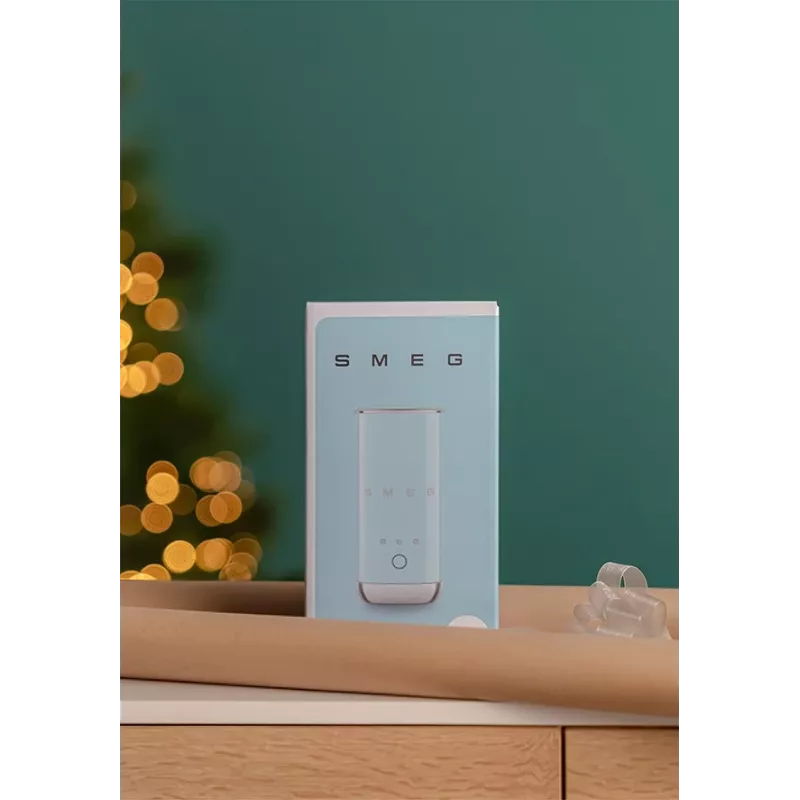 Smeg MFF02CREU Automātiskais piena putotājs un sildītājs - krēmkrāsas, 500 W, 6 programmas