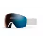 Smith Skyline slēpošanas brilles ar ChromaPop fotohromatiskām lēcām, White Vapor rāmi un Blue Sensor Mirror lēcām
