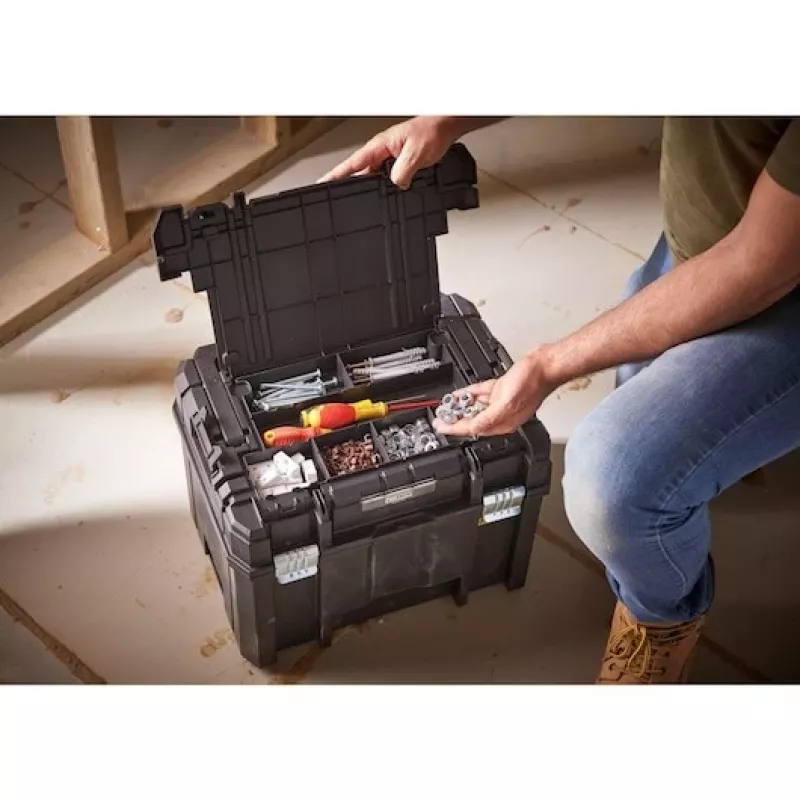 Stanley FATMAX PRO-STACK instrumentu cietais futrālis, 22L, IP54, melns ar dzelteniem akcentiem
