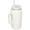 STANLEY The Quencher H2.0 FlowState termoss 1,90L krēmkrāsā ar salmiņu