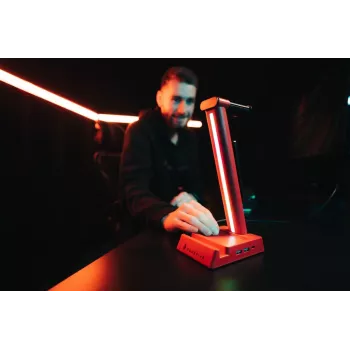SureFire VINSON N2 RGB spēļu austiņu statīvs ar 2 portu USB centrmezglu un 3.5mm audio caurlaidi
