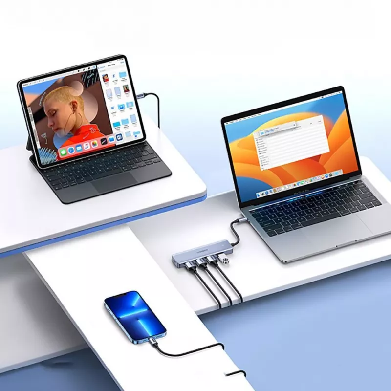 UGREEN USB 3.0 Hub 4-Port ar 1m kabeli - Melns (CM219)