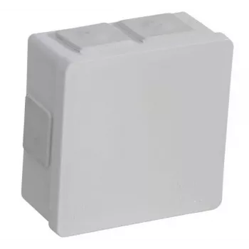 VIPLAST VP-02 Virsmas montāžas tukšā sadales kārba, 6 kabeļu ieejas, uzspiežams vāks, IP55, balta, 86x86x40mm